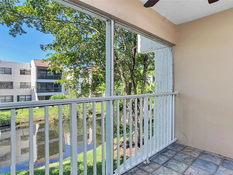 100 Lakeview Dr #201 — Photo 13