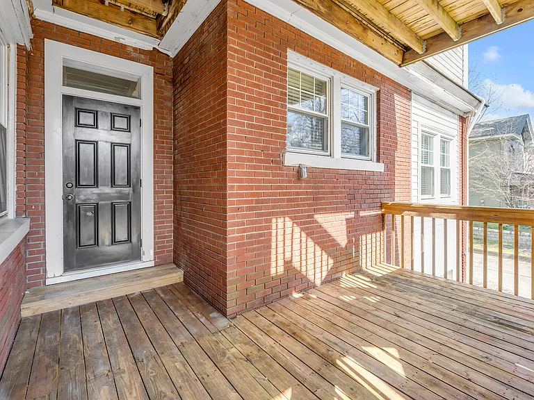 1211 Richmond Rd — Photo 41