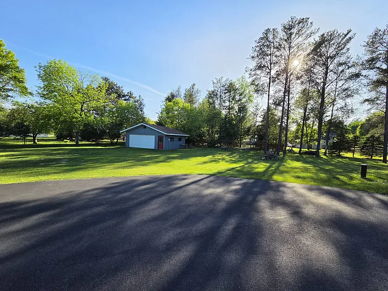 226451 Kinglet Cir — Photo 3