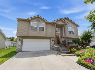 38559 Nellie Ln, Westland, MI 48186