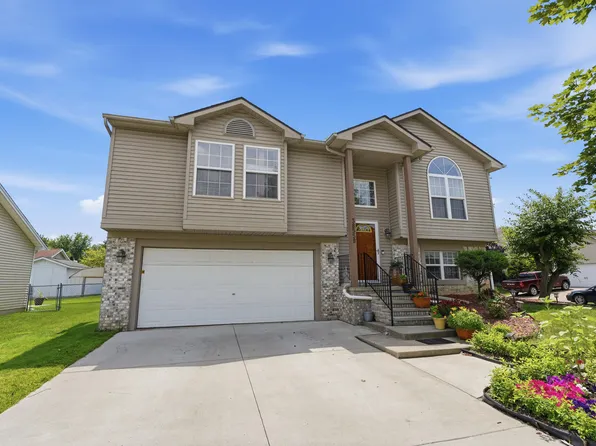 38559 Nellie Ln, Westland, MI 48186