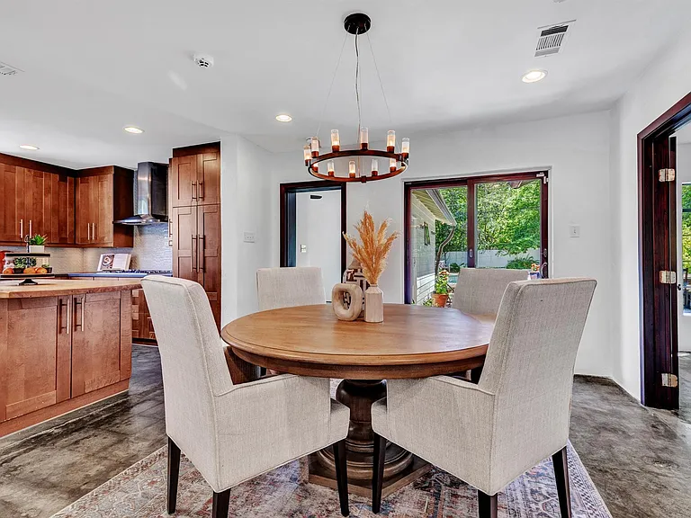 1208 Fairwood Rd — Photo 14