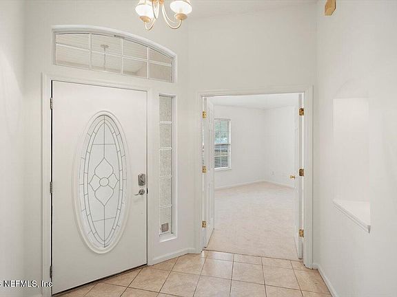 3rd image of 1036 BUTTERCUP Drive