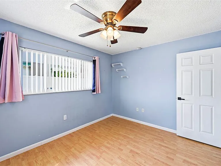 4314 Pinefield Ave — Photo 14