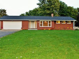 5691 Crittenden Rd, Akron, NY 14001