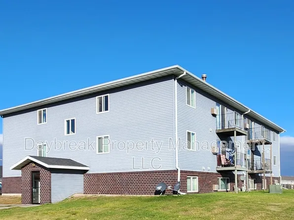 1210 34th Ave S #305, Moorhead, MN 56560