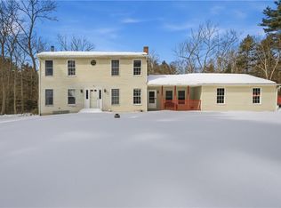 37 Anan Wade Rd, Glocester, RI 02857
