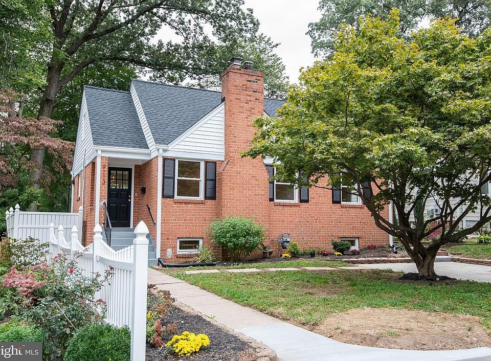 9113 Walden Road - Highland View Neighborhood