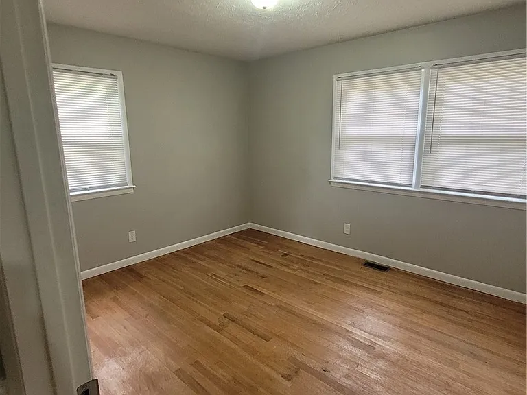 3147 Haven Ct — Photo 12