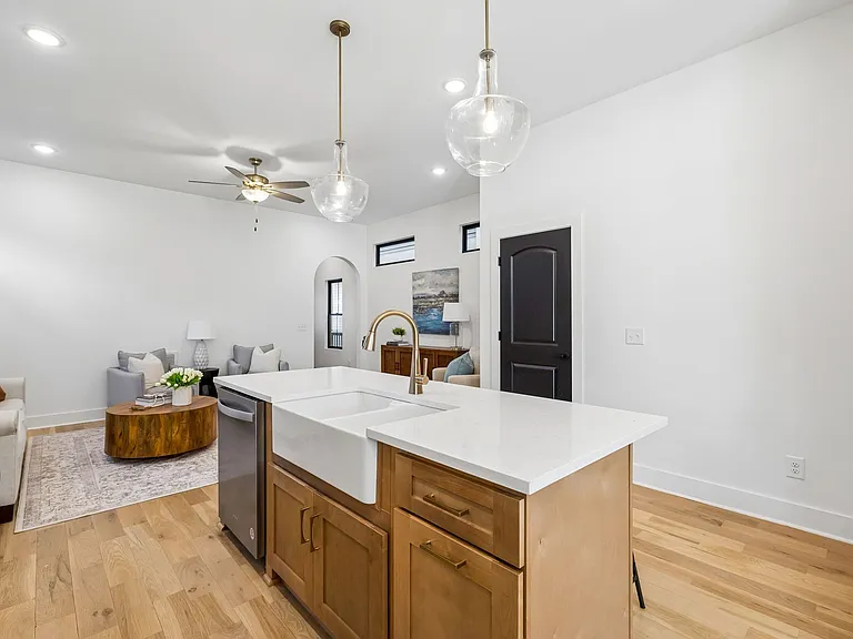 4015 Cumberland Ave — Photo 9