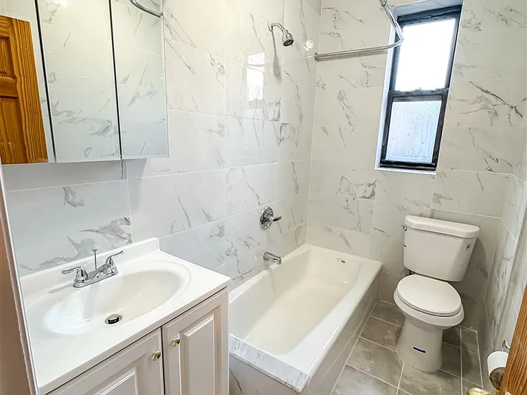 36-01 31st Ave #4 — Photo 17