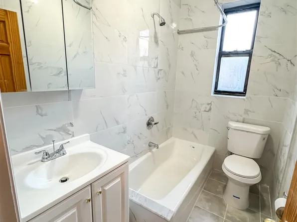 36-01 31st Avenue image 14 of 20