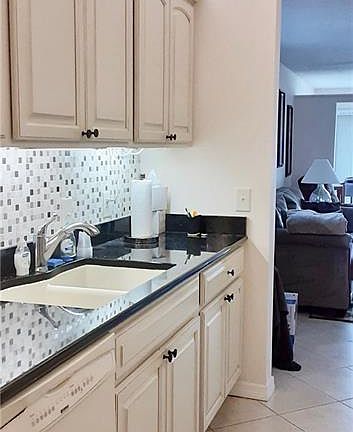 3rd image of 870 Lake Orchid Cir APT 102