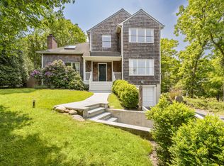 29 Oyster Pond Ln, East Hampton, NY 11937