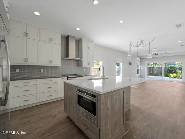 728 10th Ave S, Jacksonville Beach, FL 32250