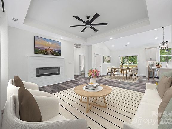 2nd image of 3261 Enola Dr