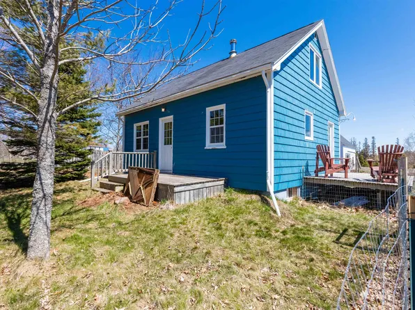 2932 Garfield Rd, Saint John's Parish, PE C0A 1A0