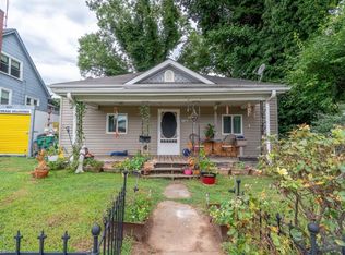 1109 Mitchell St, Mount Airy, NC 27030