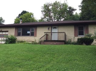 6209 Warren Dr, Belleville, IL