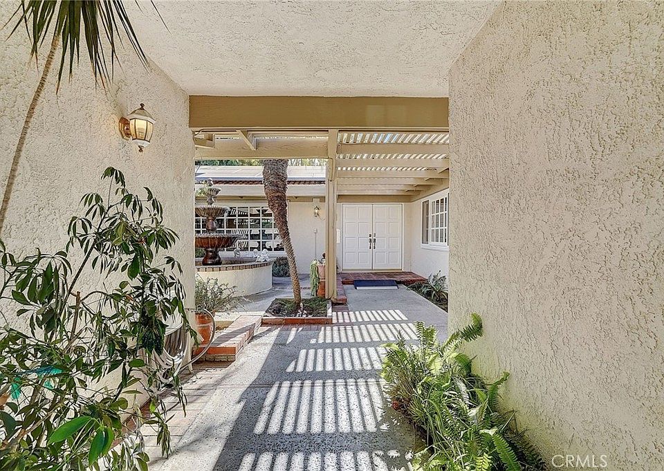 2307 N Towner St, Santa Ana, CA 92706 | Zillow