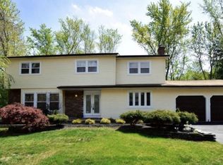 6 Lorene Way, Morganville, NJ 07751