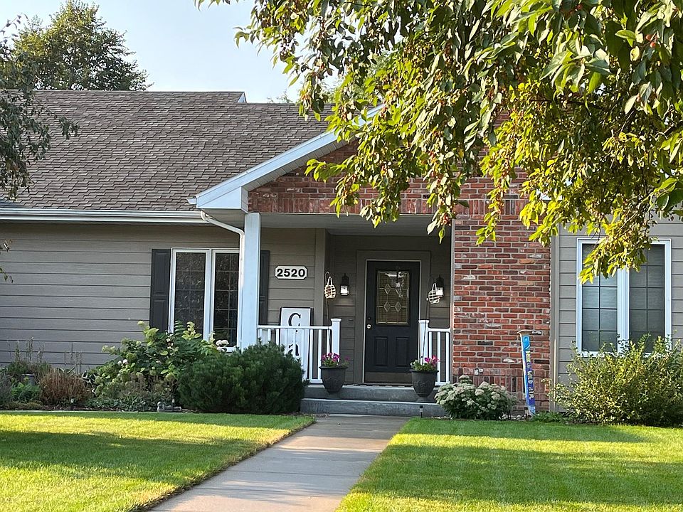 1st image of 2520 Sunset Dr