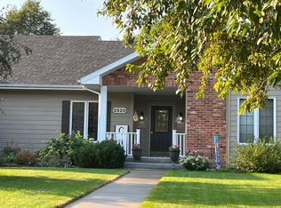 2520 Sunset Dr, North Platte, NE 69101