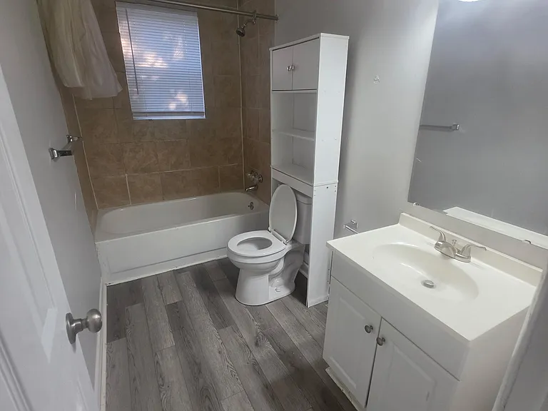 705 Wilson Ave #705 — Photo 4