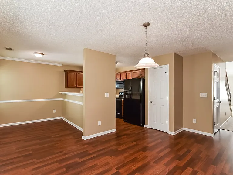 3856 Pine Village Pl — Photo 7