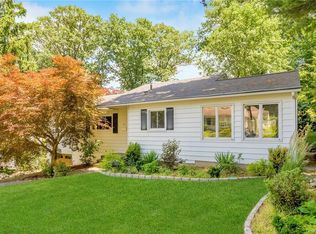 212 Crest Dr, Tarrytown, NY 10591