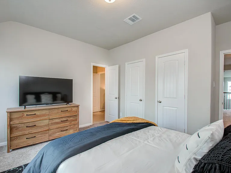 7606 Cottonwood Falls Dr — Photo 10