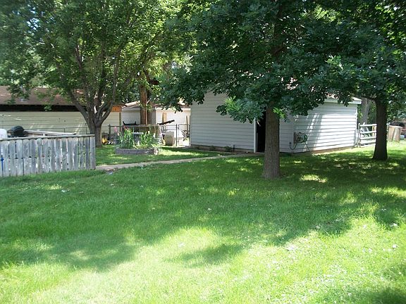 4th image of 1924 N 30th St