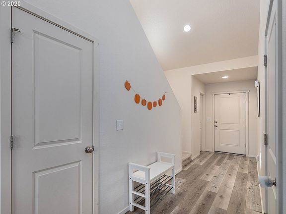 5th image of 11701 NE 131st Pl