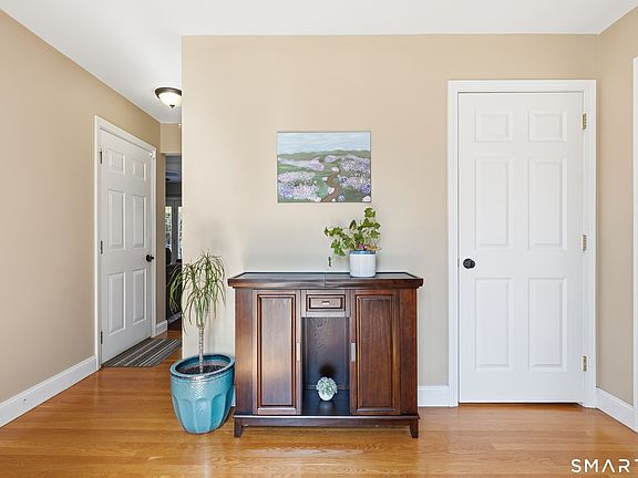 3rd image of 495 Spring Street