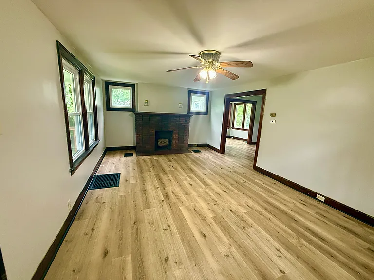 1936 Floral Ave — Photo 4