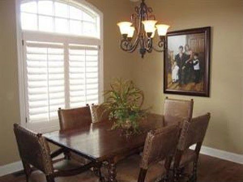 4th image of 5916 S Grande Vista Dr