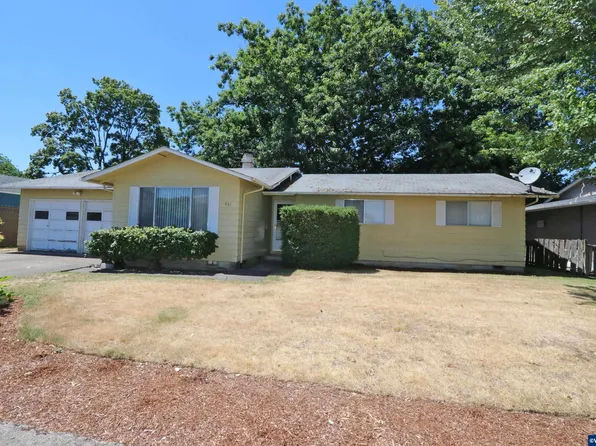431 45th Ct NE, Salem, OR 97301