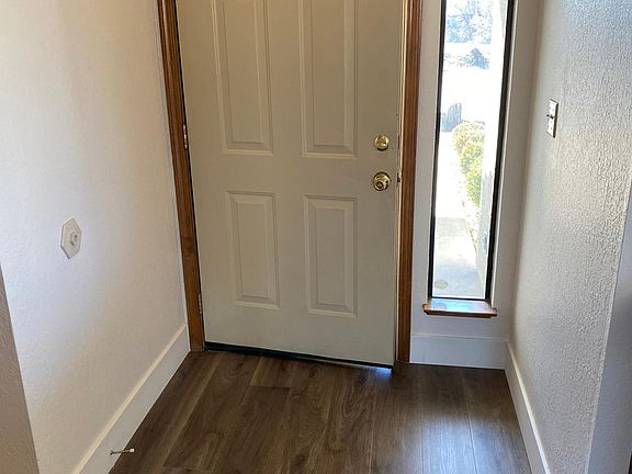 3rd image of 2721 Country Club Dr Unit A