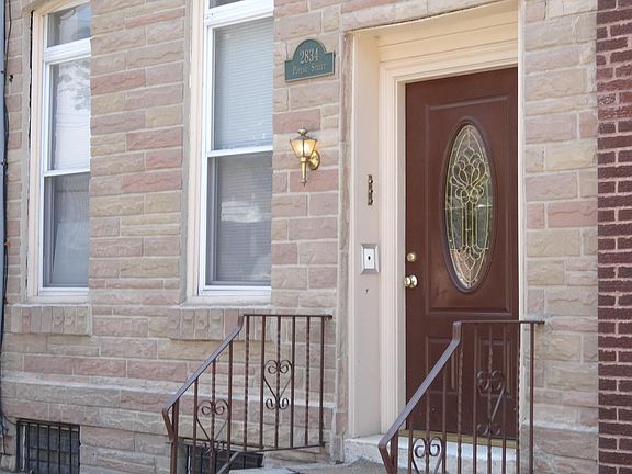 2nd image of 2834 Poplar St APT 2