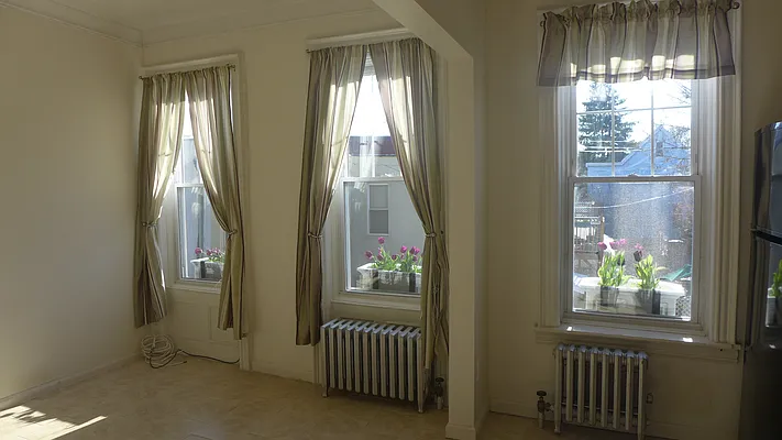 Rented by Garfield Realty  | media 33