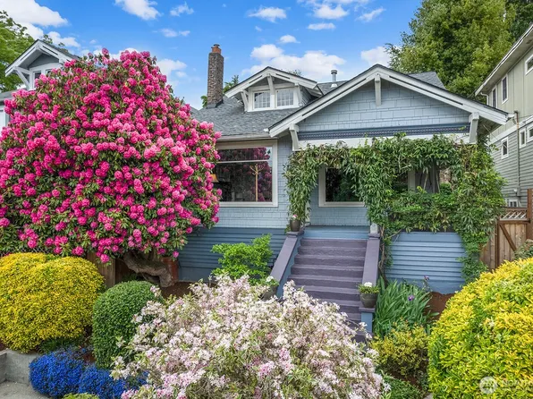 934 30th Avenue, Seattle, WA 98122