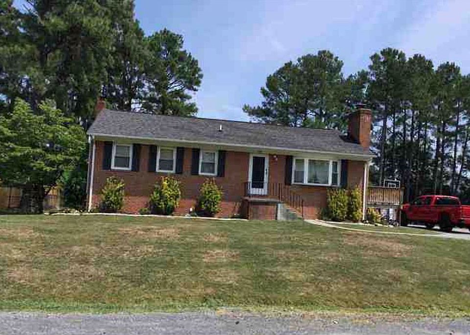 1st image of 121 Buckingham Dr