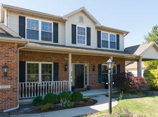 3213 Weeping Cherry Dr, Champaign, IL