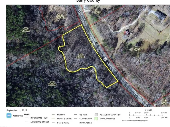 6101 W Pine St, Mount Airy, NC 27030