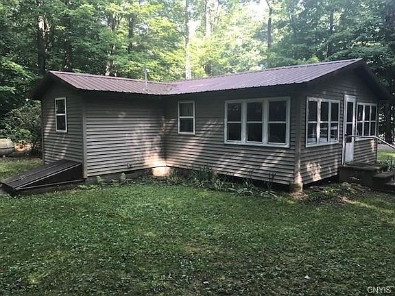 2nd image of 43 Cove Dr