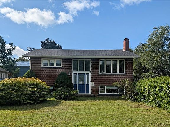 2nd image of 47 Grandy Avenue