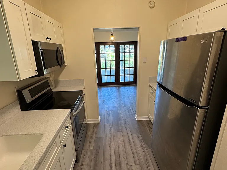 3111 Lenwood Dr — Photo 9