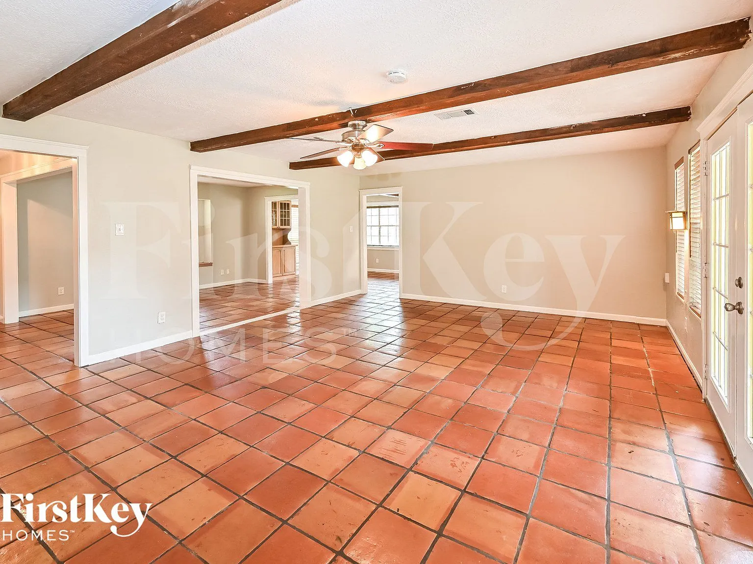 4 bed, 2.5 bath, 2128 sqft, $2,215 — Photo 3