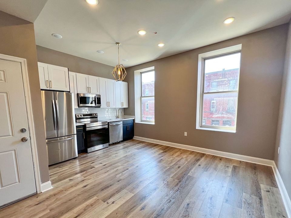 1st image of 1429 W Diamond St #2