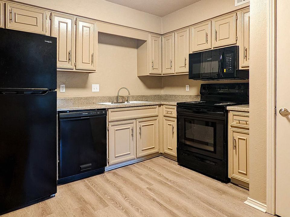 1st image of 1311 League St S #1307-2